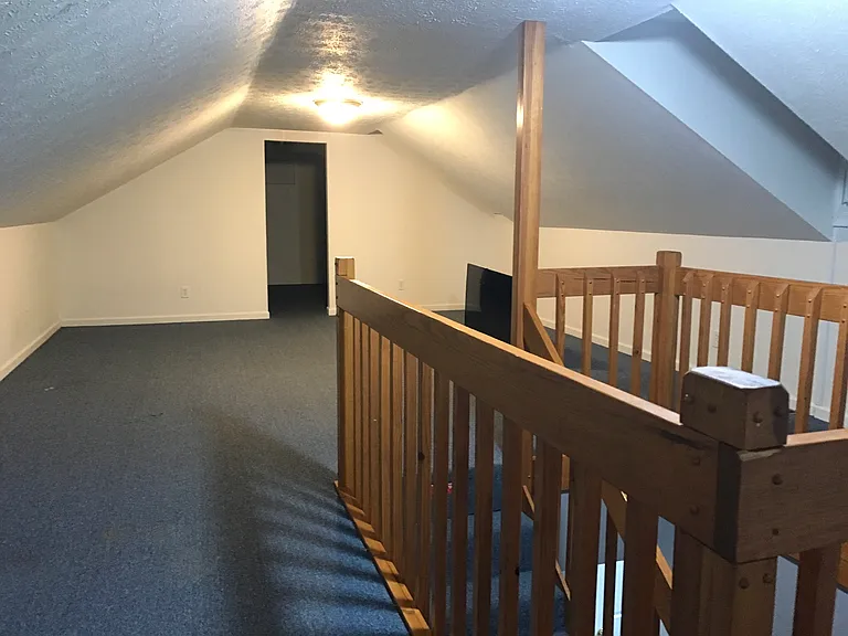 1071 Lakeview Dr — Photo 19