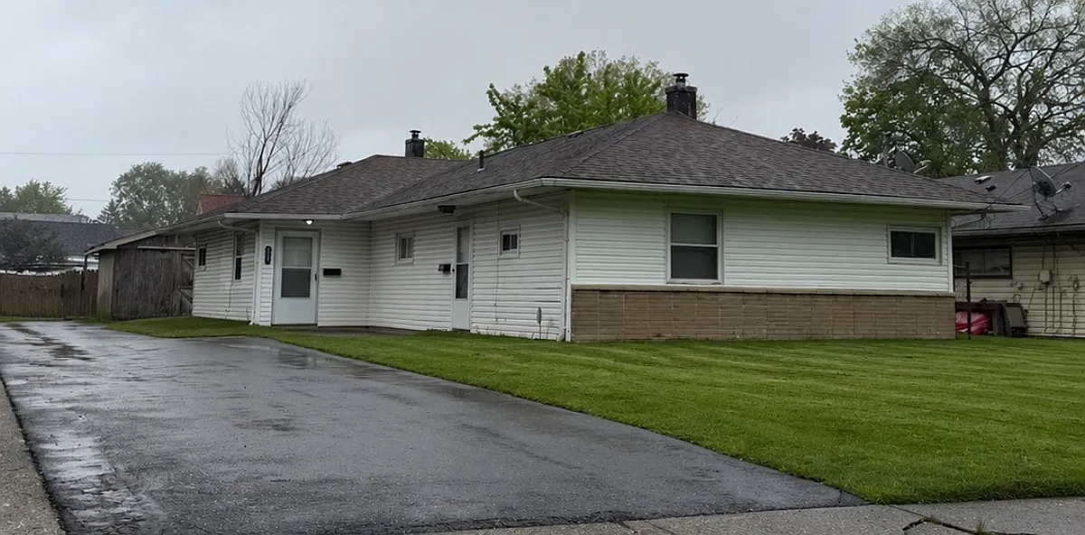 Building Photo - 321 N Roanoke Ave #1