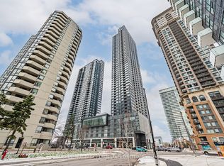 395 Square One Dr #318, Mississauga, ON L5B 0E2