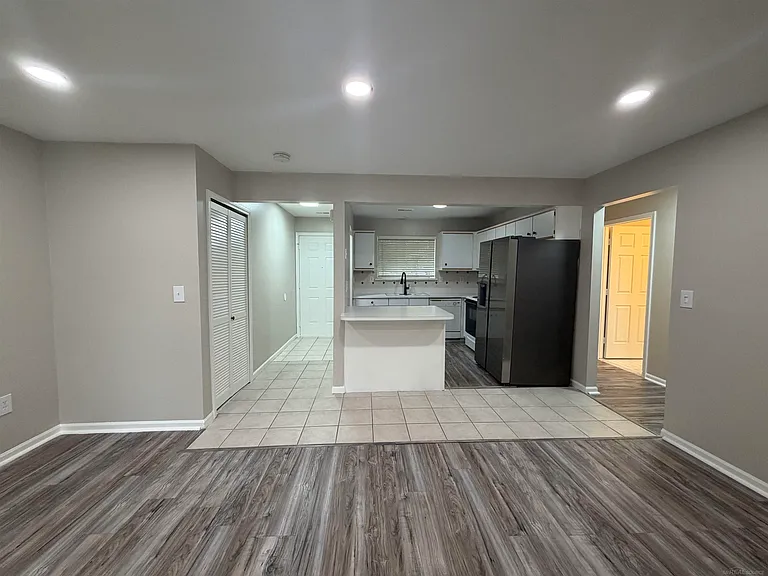 44411 Sunnyside Dr — Photo 11
