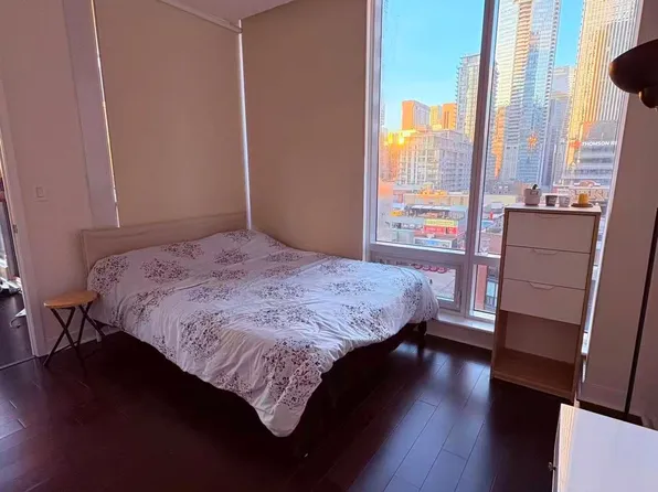 295 Adelaide St W, Toronto, ON