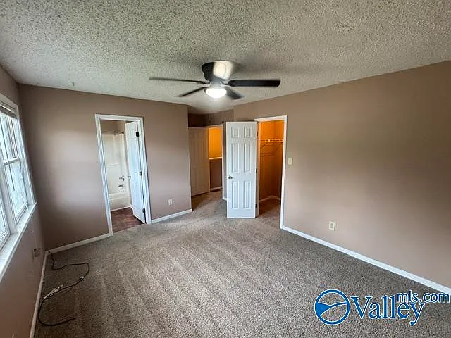 389 Oakland Rd — Photo 16