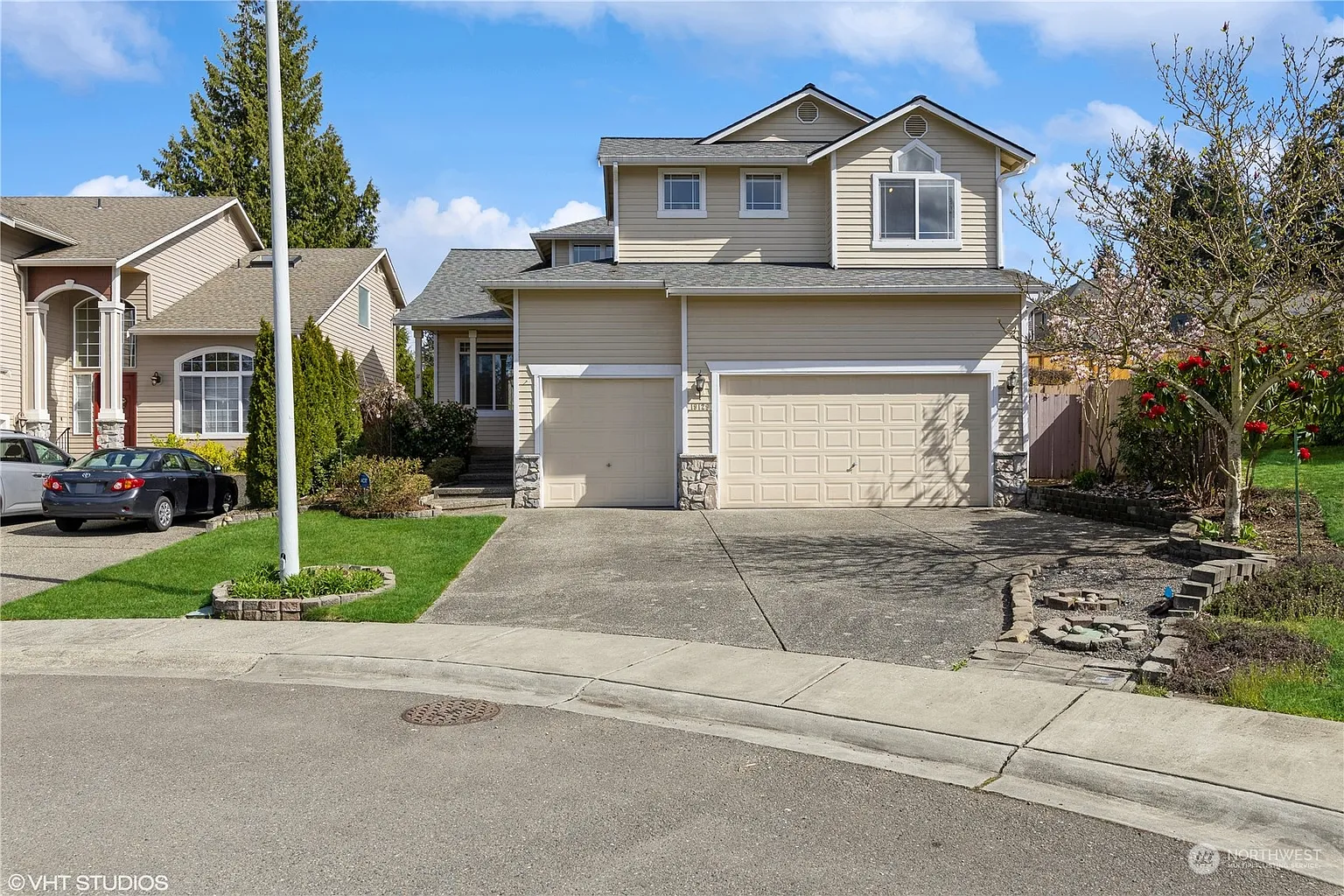 19129 30 Drive SE photo 1
