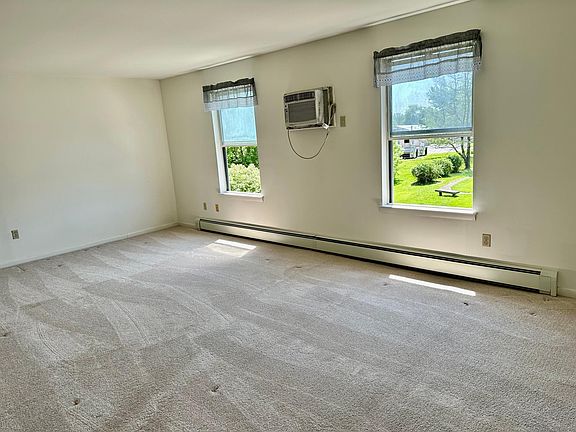 5th image of 316 Walnut Court Way #316