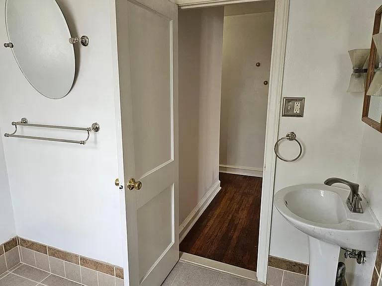 368 E Gorgas Ln #2 — Photo 3