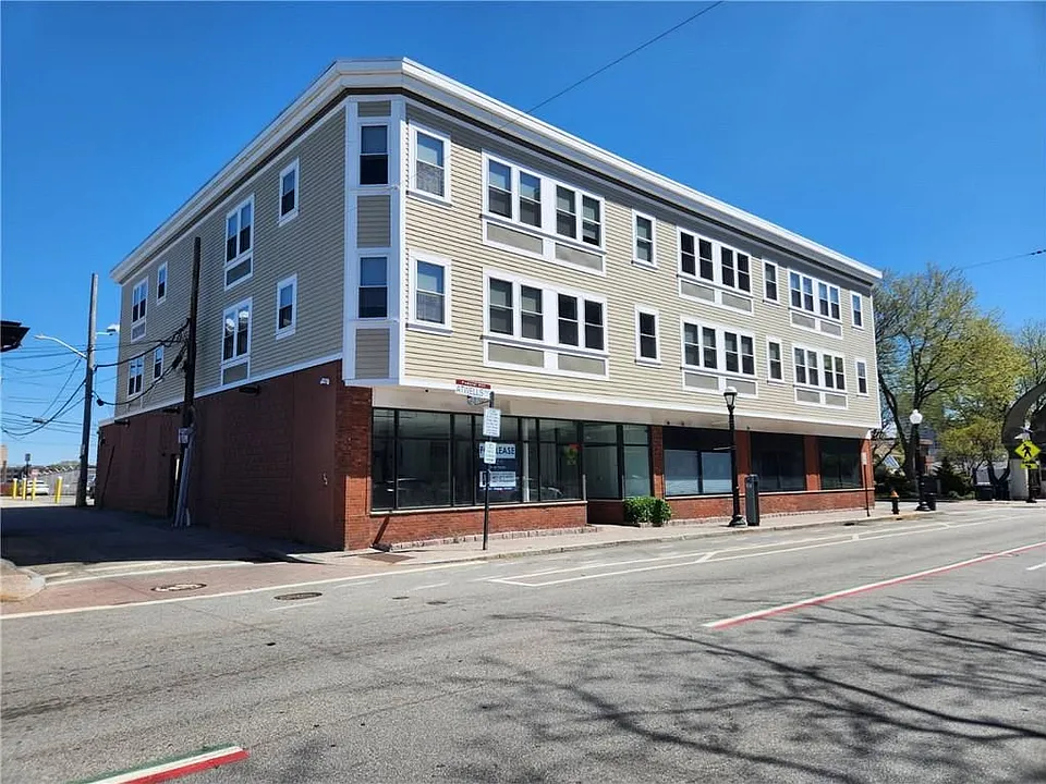 55 Bradford St #305