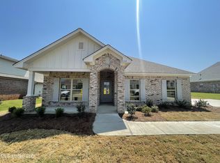 137 Sweetbriar Cir, Canton, MS 39046