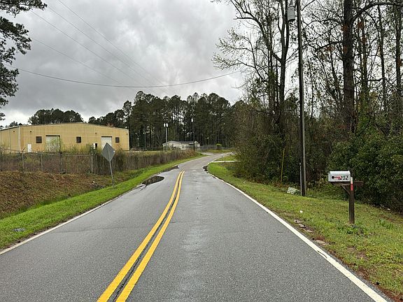 4th image of 2524 Patterson Bridge Rd