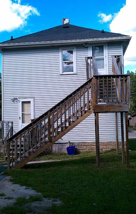 2nd image of 1320 Chicago St