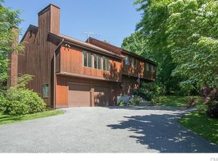 43 Manchester Rd, Carmel, NY 10512