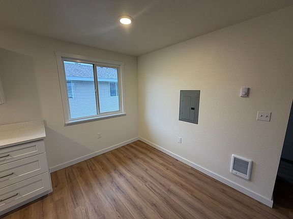 3rd image of 2933 E Decatur Ave #2937