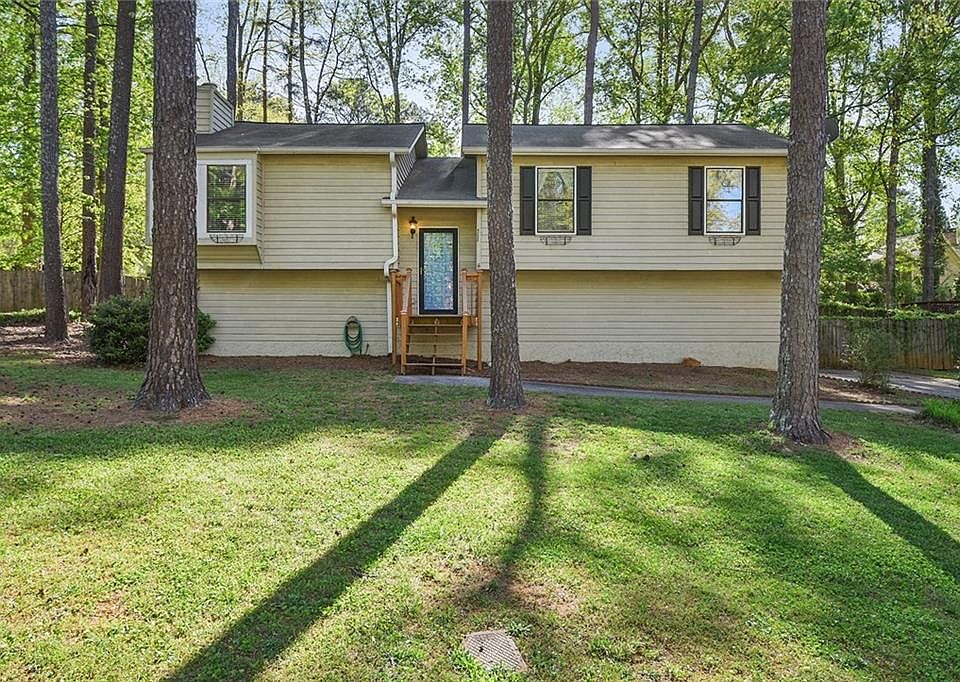 1st image of 343 Doeskin Ln SE