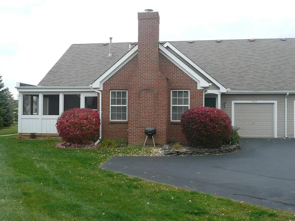 557 Brickstone Dr photo 1