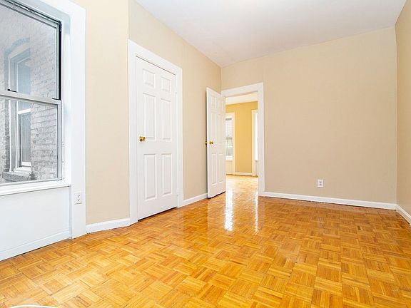 3rd image of 241 W 13th St APT 15