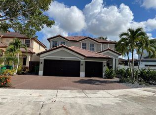 15431 SW 39th Ter, Miami, FL 33185