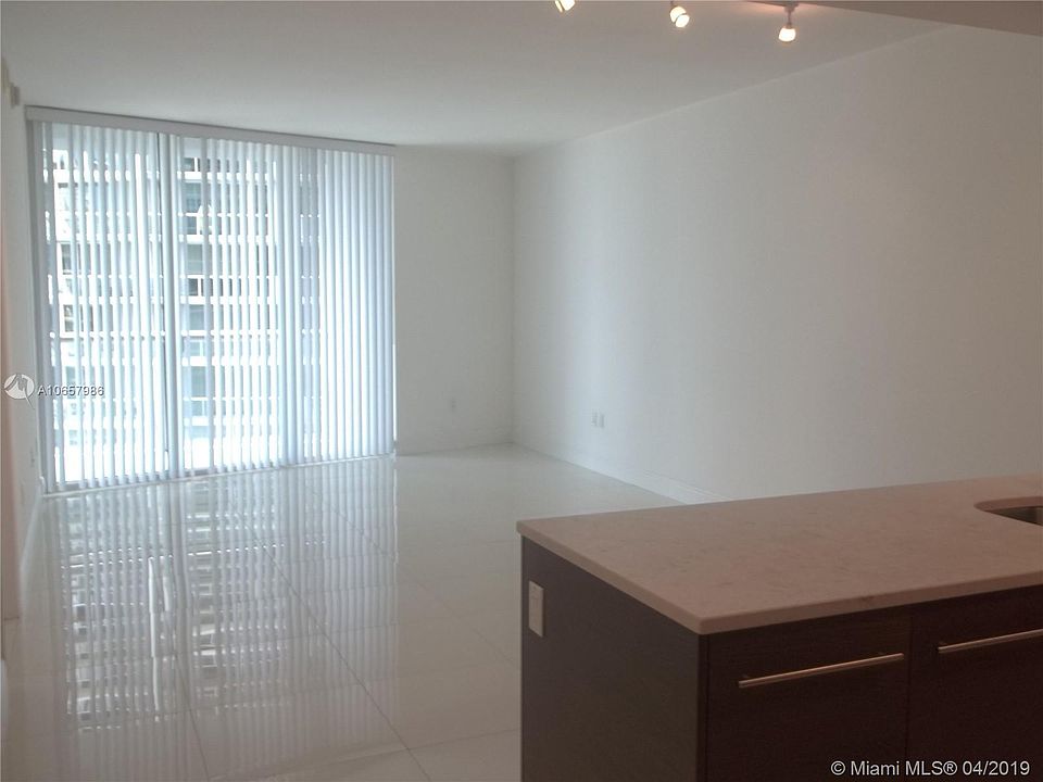 1st image of 475-321 Brickell Ave
