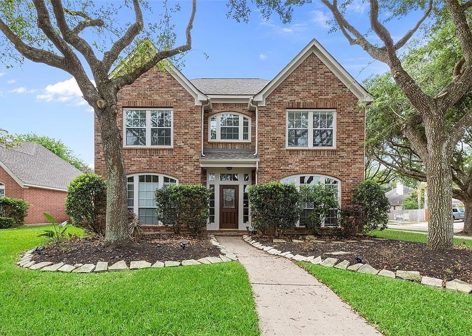 1st image of 2121 Barrington Pointe Dr