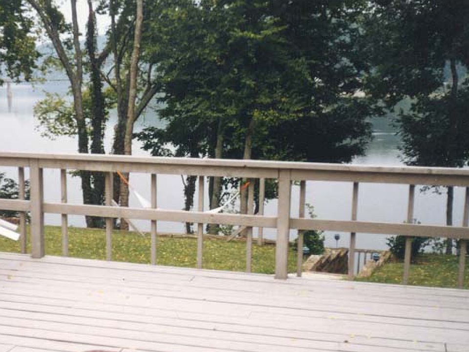 2nd image of 3518 Saint Andrews Dr