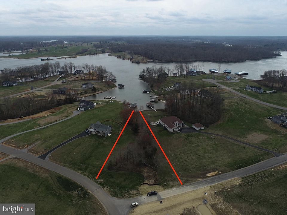 1st image of 24 Fairview Dr