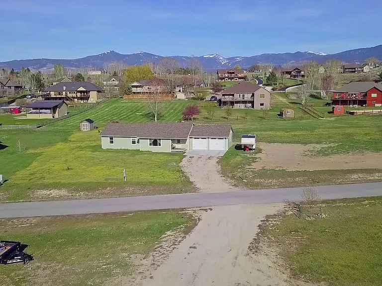 668 Winding Creek Trl — Photo 4