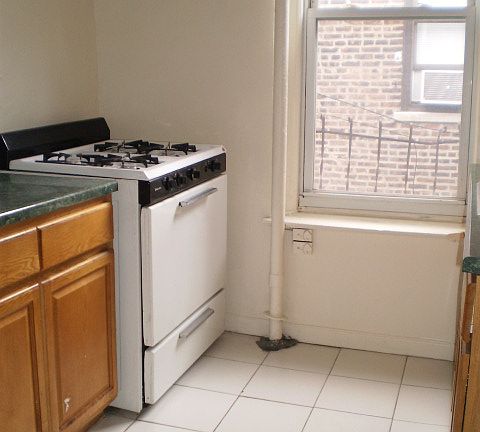 5th image of 224 8th Ave APT 2
