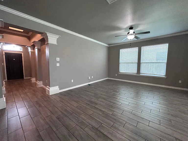 7214 Bryson Way — Photo 4