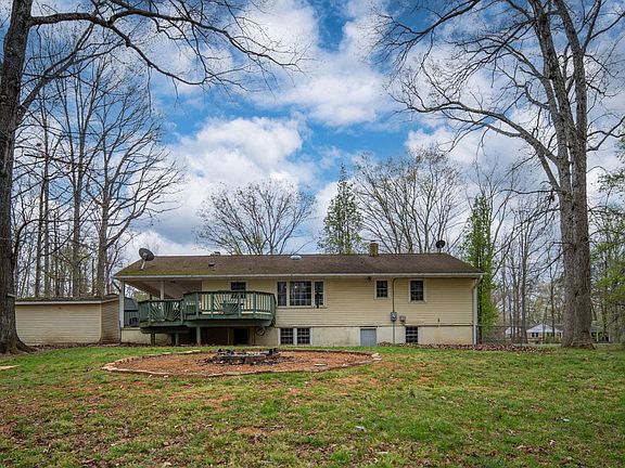 2nd image of 60 Richards Ferry Rd