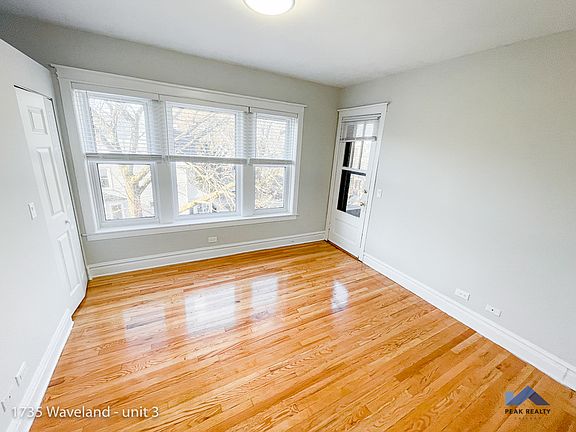 5th image of 1735 W Waveland Ave #3