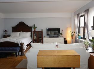 6776 Booth St APT 4P, Flushing, NY 11375