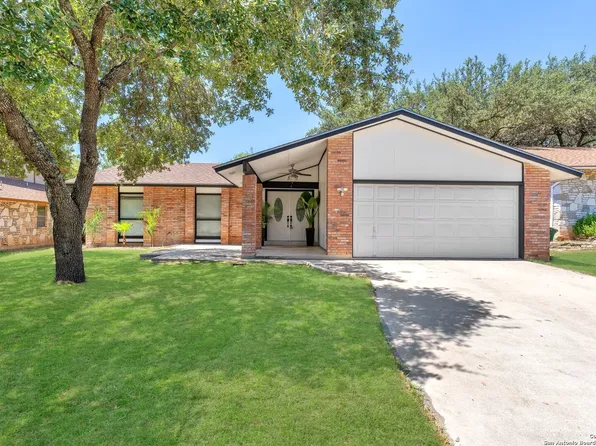 8719 WOODS END ST, San Antonio, TX 78240