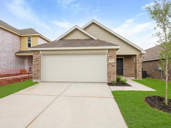 1701 Acts Ln, Ennis, TX 75119