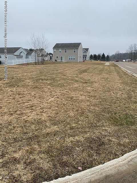 1st image of 1868 Crossroads Dr