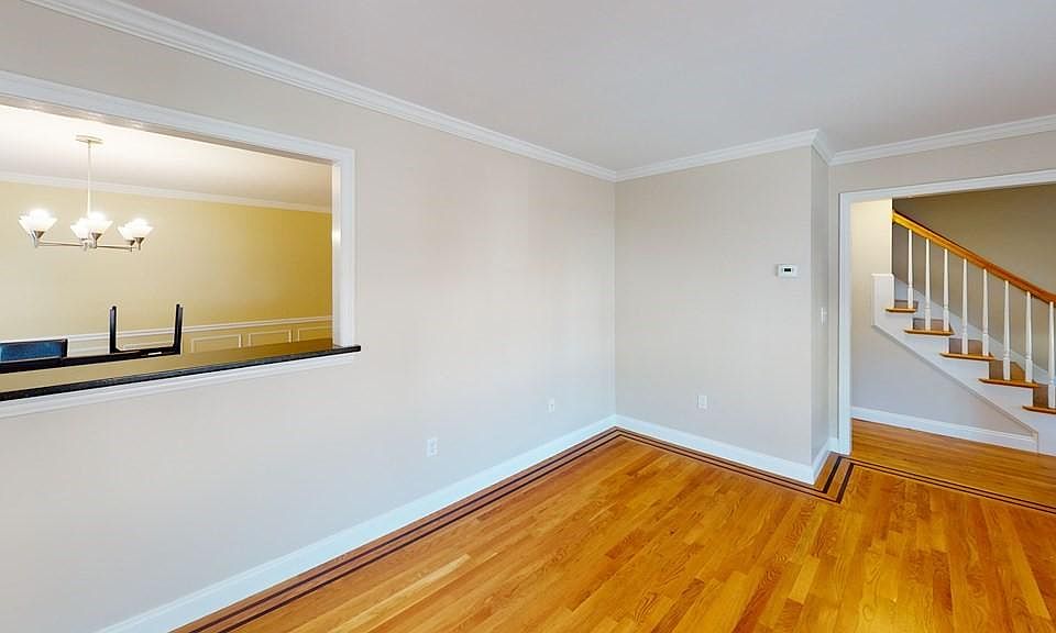 2nd image of 75 Francis St #2