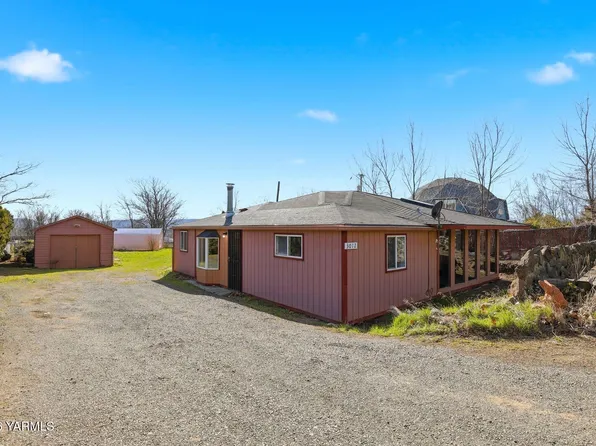 3012 Butterfield Rd, Yakima, WA 98901