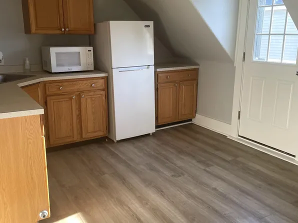 49 Foss St #301, Biddeford, ME 04005