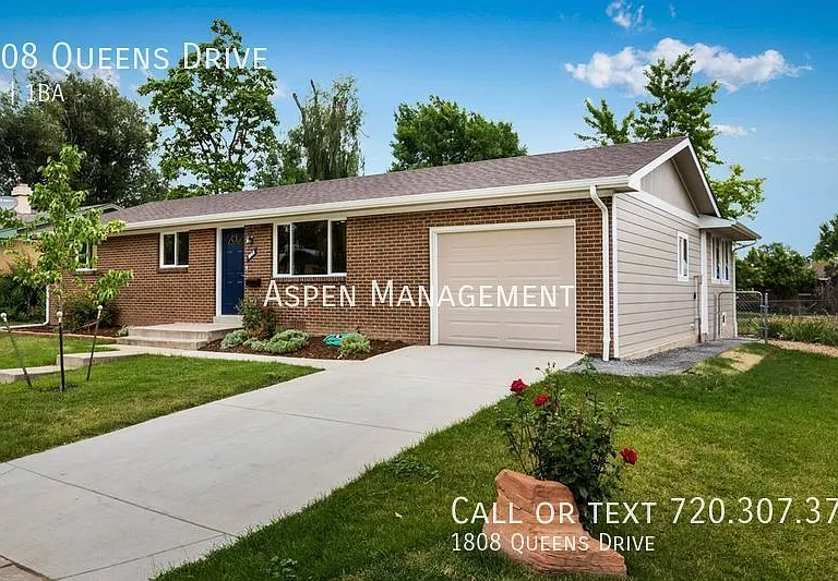 1808 Queens Dr — Photo 1