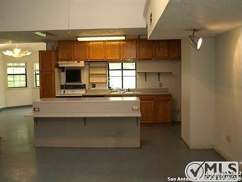 4th image of 4110 Sleepy Hollow St