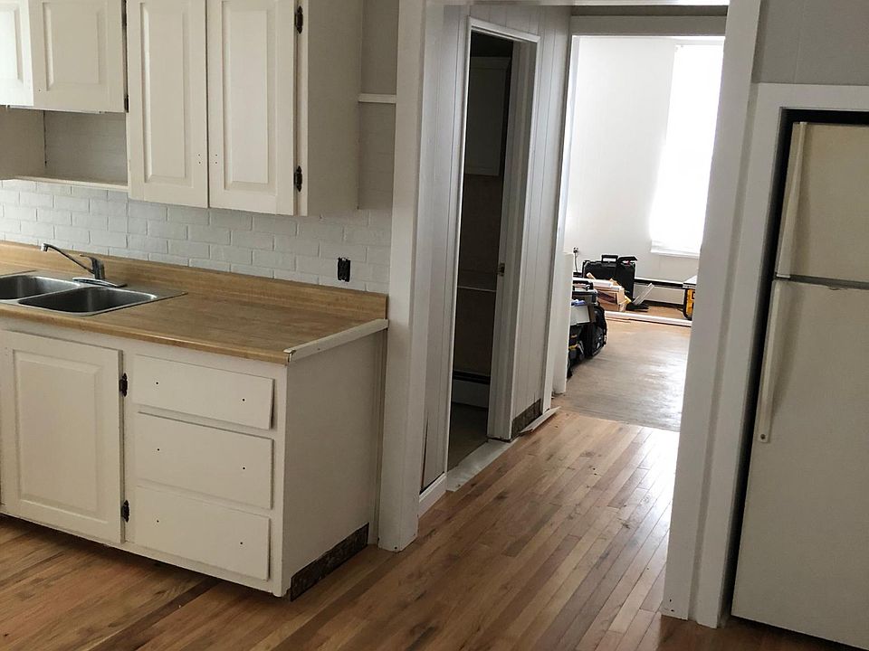 2nd image of 3 Marvin St APT 1A