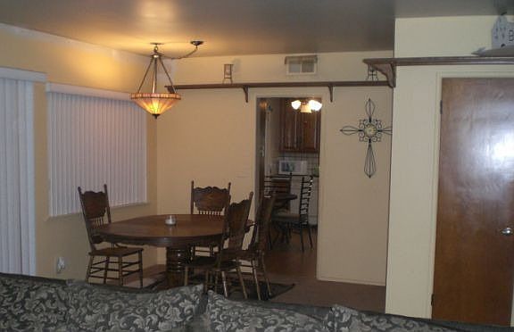 3rd image of 1178 Karesh Ave