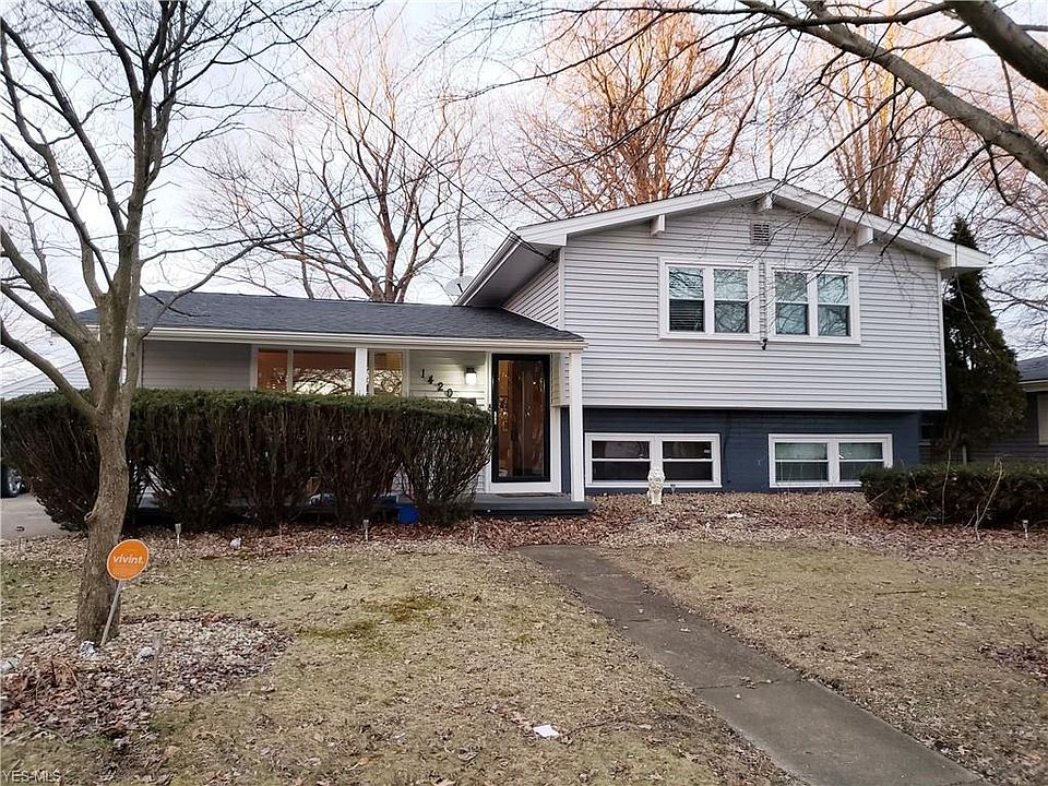1st image of 1420 Arthur Dr NW