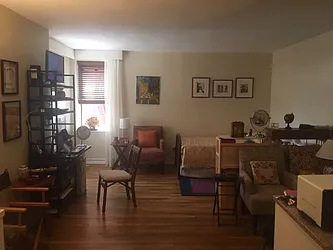 Rented by Winzone Realty Inc