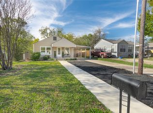 1015 E 27th St, Bryan, TX 77803