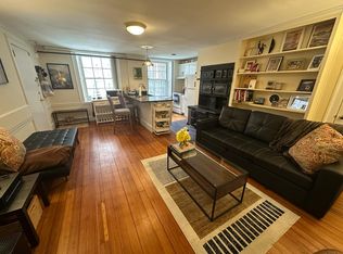 26 Chestnut St, Boston, MA 02108