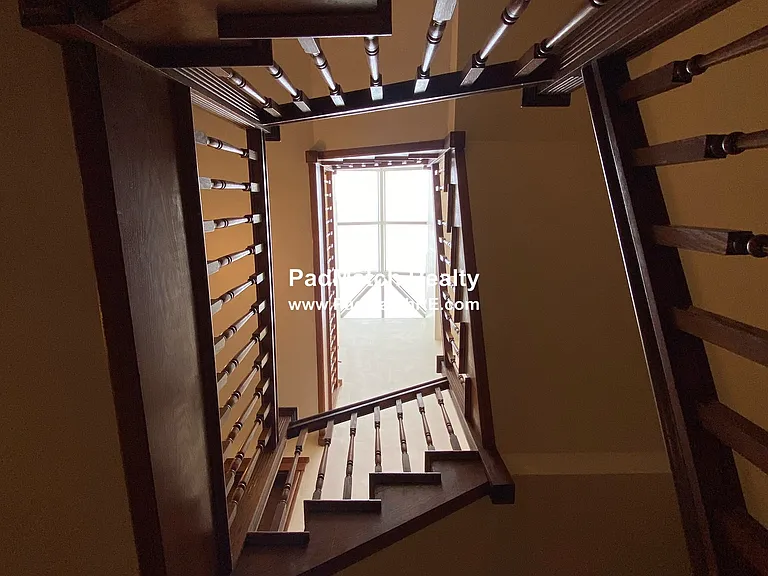 9 Fairfield St #1L — Photo 23
