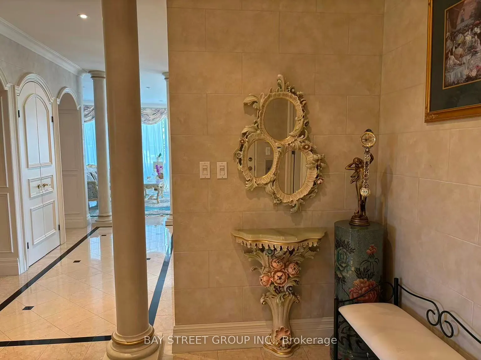 3 bed, $8,000 — Photo 1