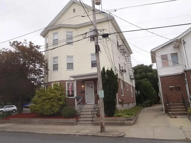 122 Englewood Ave #2R — Photo 10