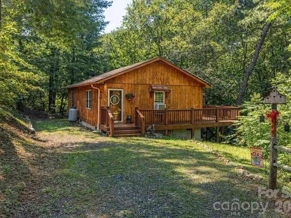 116 Keepsake Ln, Whittier, NC 28789