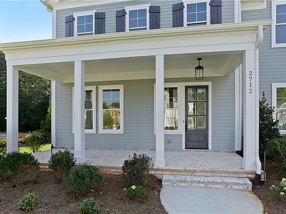 5th image of 2712 Aster Ct NE
