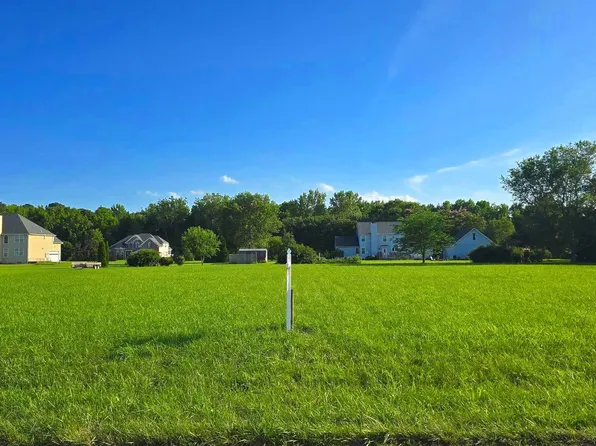 Kittamaquund Ln, Lexington Park, MD 20653