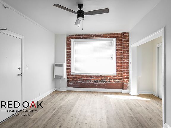 5th image of 516 N Harvard Blvd #102